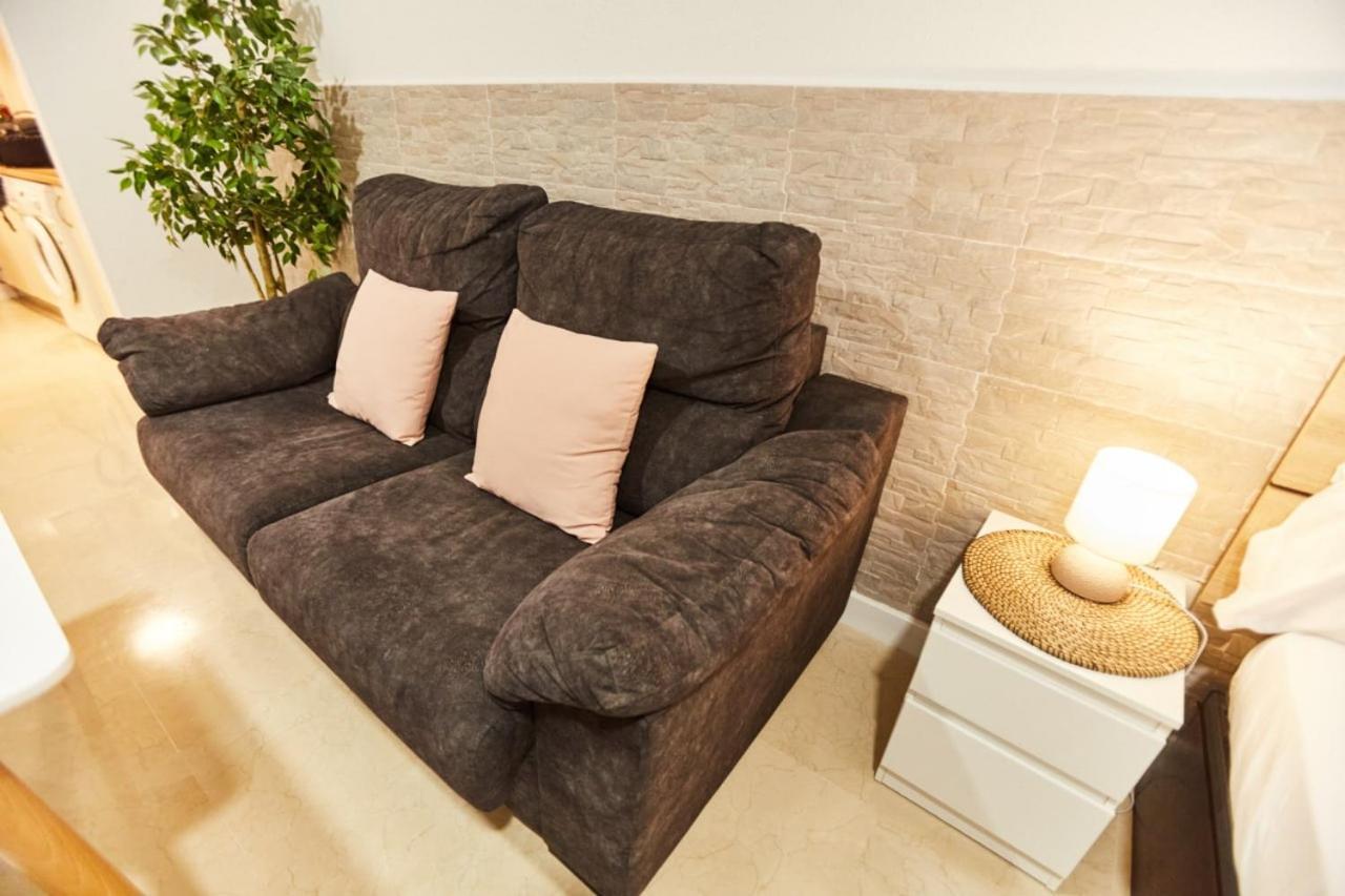 Charming House - Calm And Comfort In The Center Sevilla Bagian luar foto